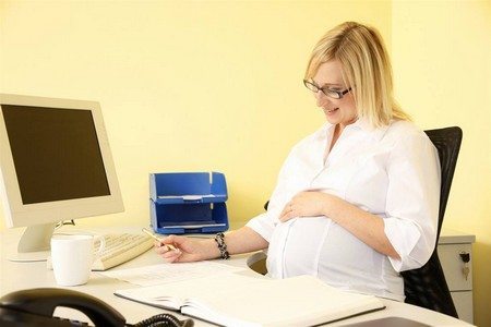 Перевод беременной на легкий труд